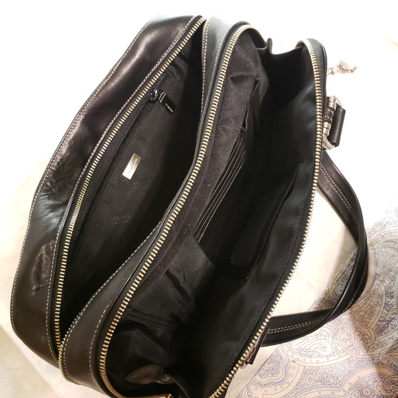 Perlina Soft Leather Shoulder Bag - Picture 8 of 8